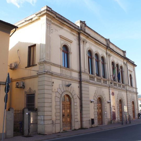 Yves-Montand-Theater