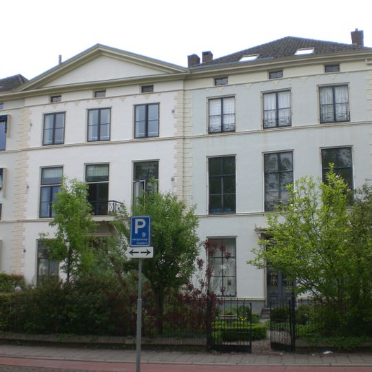 Onder de Linden 8, Deventer