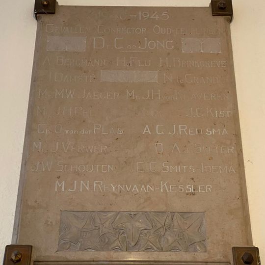 Monument in het Stedelijk Gymnasium
