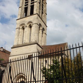 Tour Saint-Rieul, Louvres