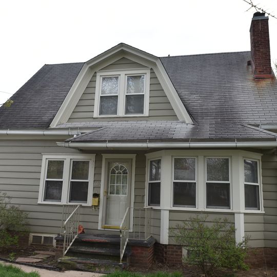 Dr. William H. and Mae R. Klose House