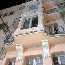 Habitatges a l'avinguda de la Generalitat, 97-99