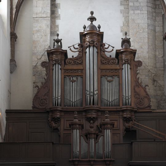 Pipe organ