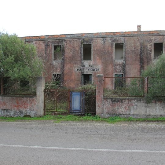 Casa cantoniera di  Tucconi