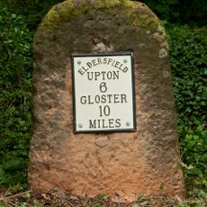 Milestone, Forthampton, Swinley Green, 150 yds S of bend