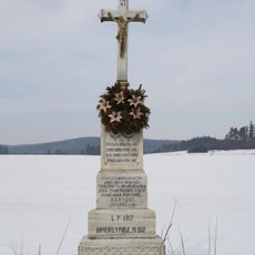 Kříž u Bochovic