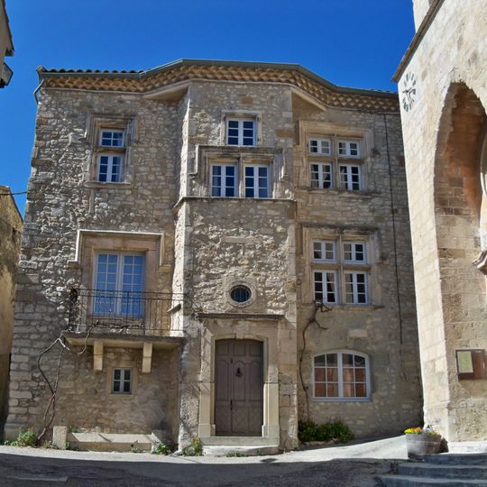 Prieuré de Rousset-les-Vignes