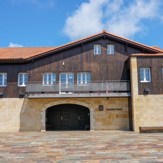 Casa consistorial de Lemoiz