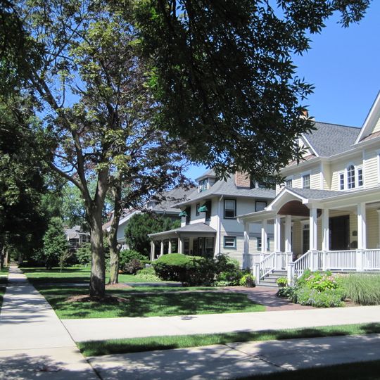 La Grange Village Historic District