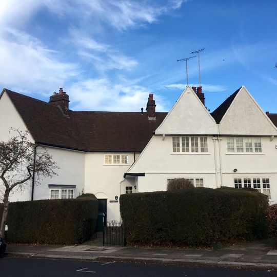 37-51, Temple Fortune Hill Nw11