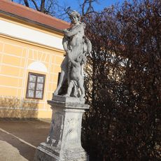 Socha Afrodité v zámeckém parku zámku Jaroměřice nad Rokytnou
