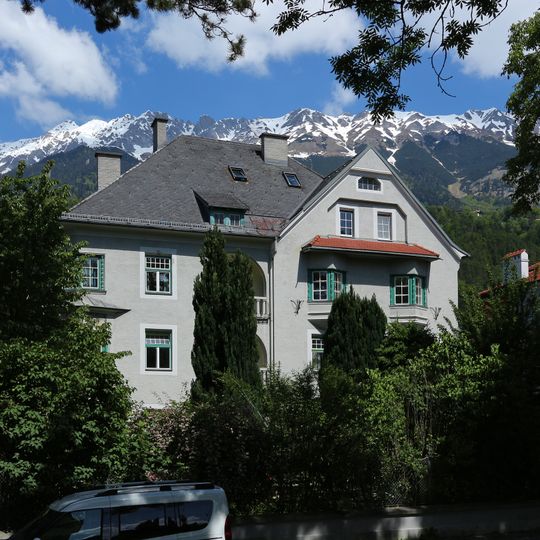 Richard-Wagner-Straße 7