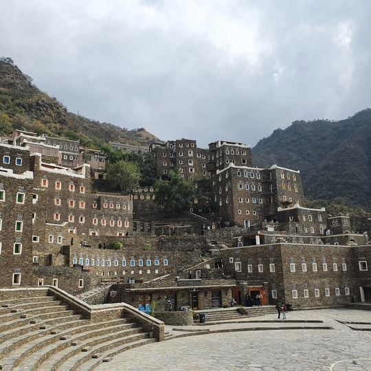 Rijal Almaa governorate