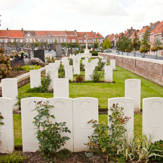 Nieuwkerke Churchyard, Commonwealth Plot