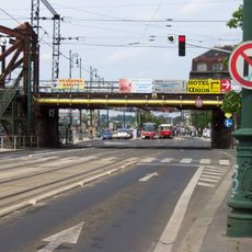 Railway bridge over Rašínovo nábřeží