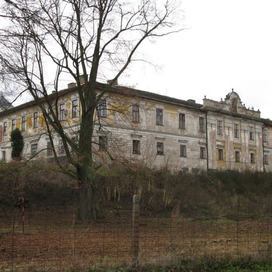 Biskupice Castle