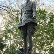 Statue of Charles de Gaulle