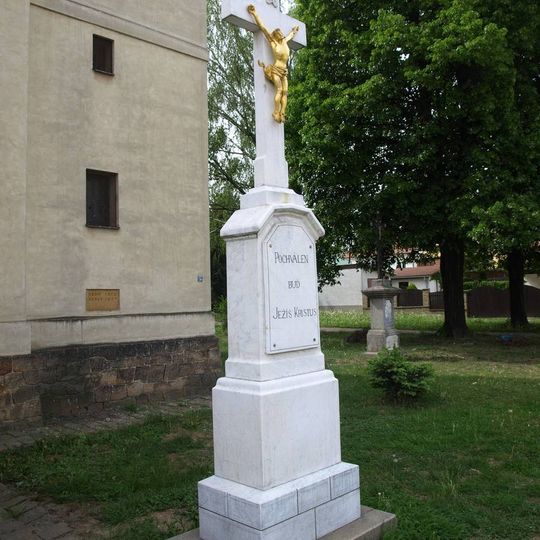 Kříž u kostela svatého Klimenta v Horních Heršpicích