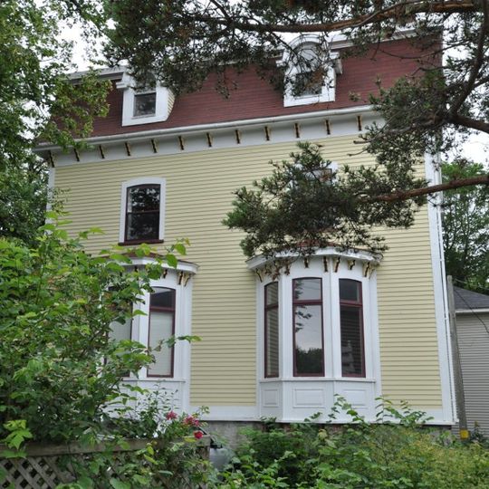 035 King’s Bridge Road