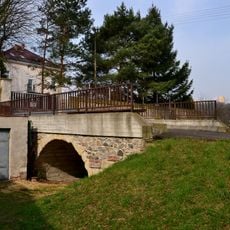 Most ke hradu Svádov