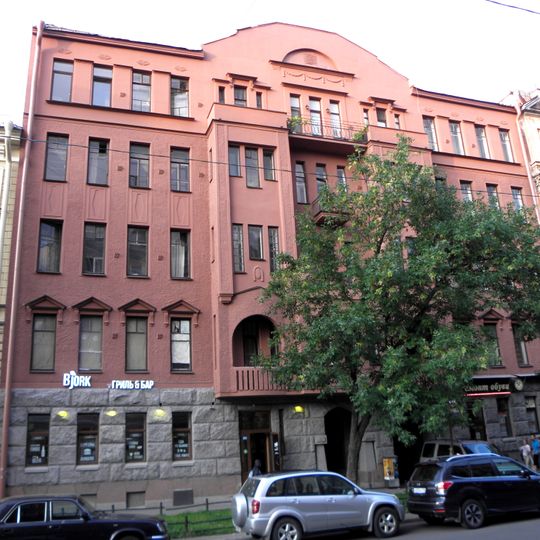 10-11 Linia 25, Bréchet house