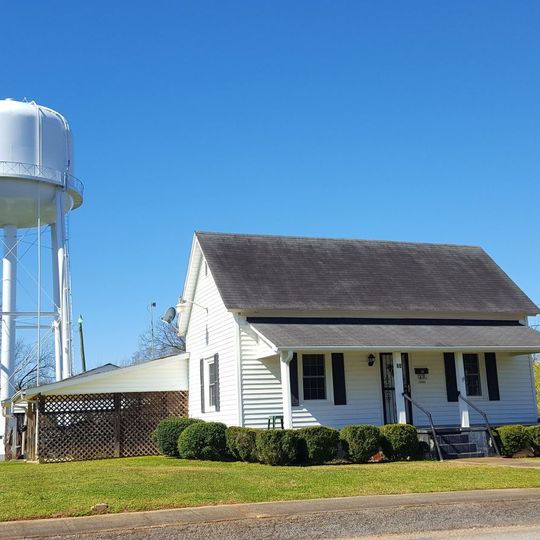 Pelzer Manufacturing Company and Mill Village Historic District