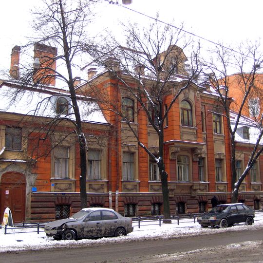 5 Linia, 32 - Brusova mansion