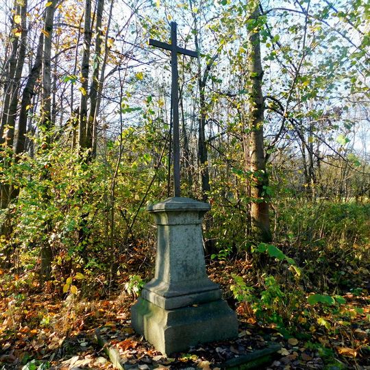 Kříž jižně od Skorkova