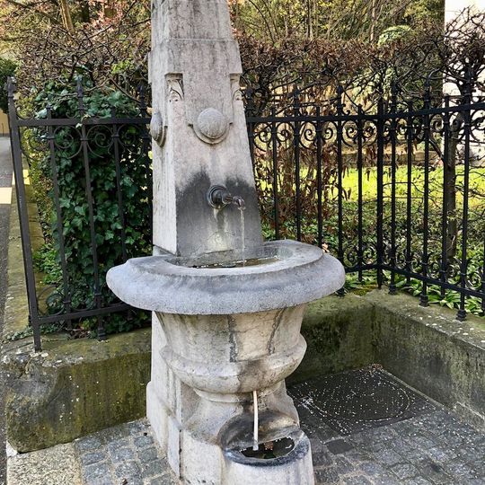 Brunnen Zeltweg 30