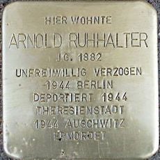 Stolperstein dedicated to Arnold Ruhhalter
