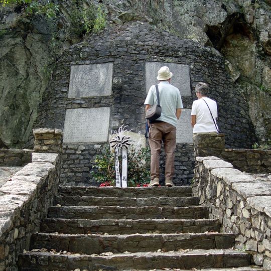 Gloucester Valley Battle Monument
