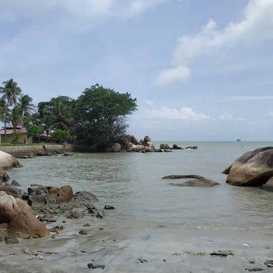 Parai Tenggiri Beach