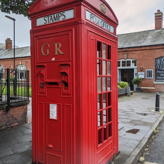 K4 Telephone Kiosk