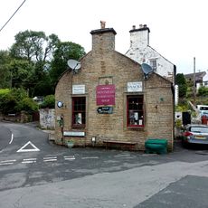 Reading Room, Adjoining West End Of Ivy House