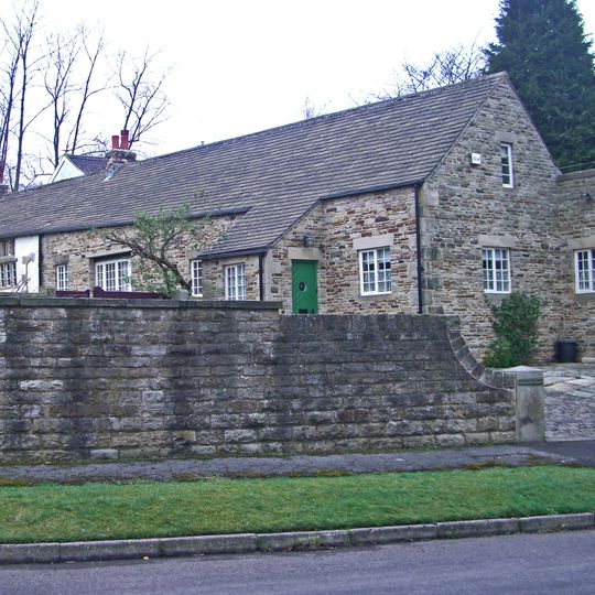 Stumperlowe Cottage