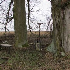 Kříž poblíž samoty U Jelínků jižně od Hodějovic