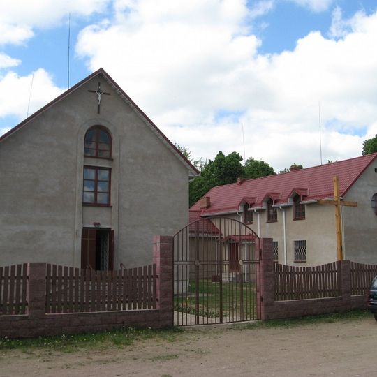 Church of the Exaltation of the Holy Cross, Uzda