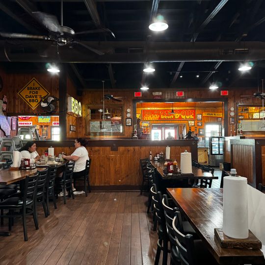 Famous Dave's