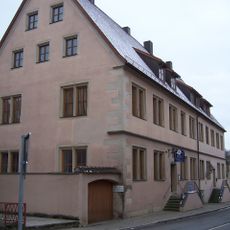 Schloßstraße 2/4