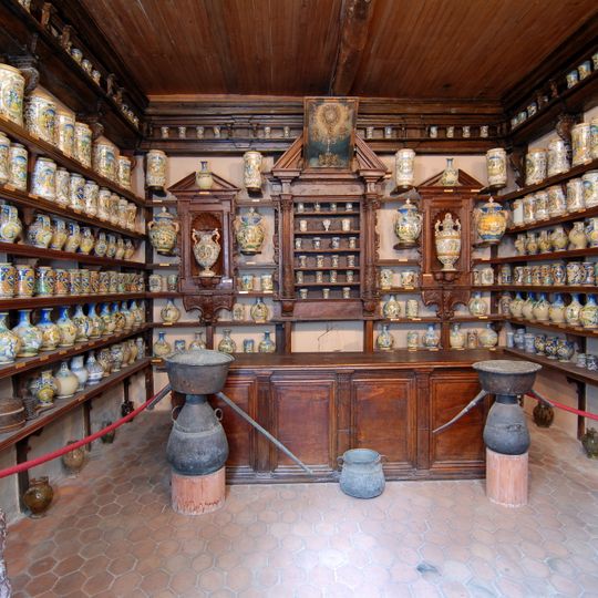 Farmacia cinquecentesca