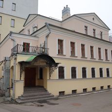 Флигели городской усадьбы