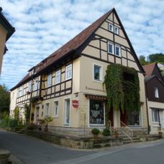 Residential building in open development and in corner location Rosenstraße 2