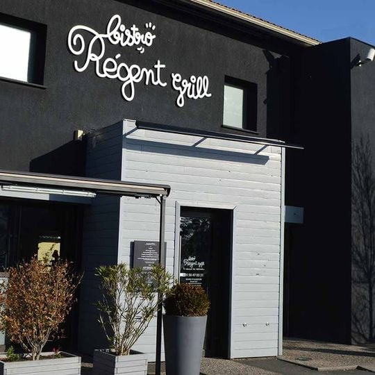 Le Bistro Regent