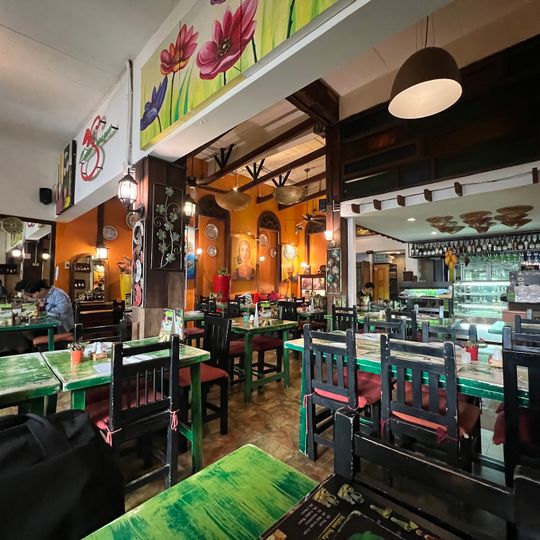 Madam Saranair Thai Food restaurant