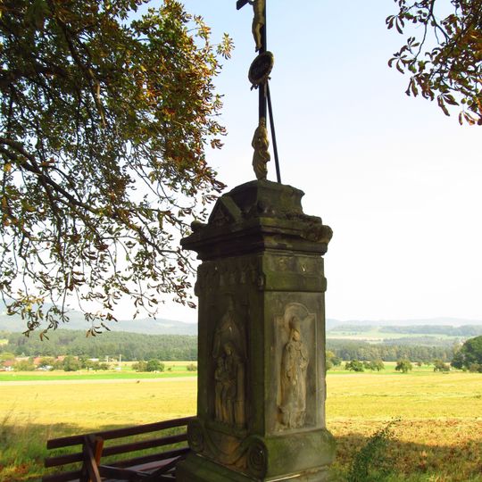 Wayside cross in Bílá