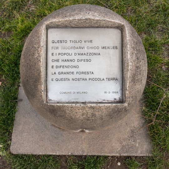 Targa commemorativa a Chico Mendes Filho
