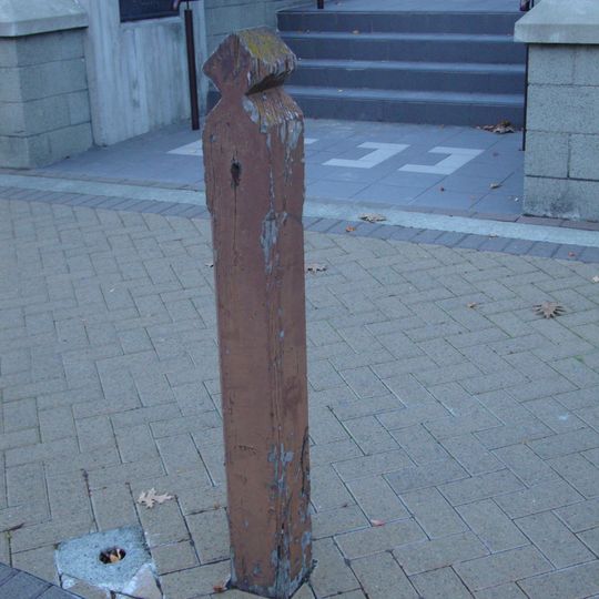 Canterbury Club Hitching Post