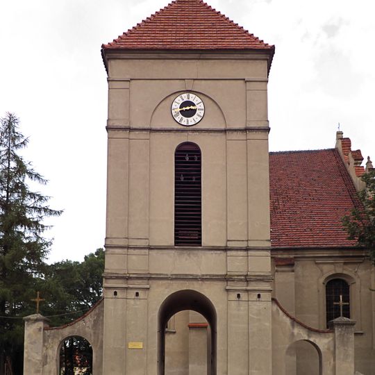 Dzwonnica przykościelna w Margoninie