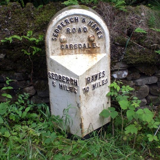 Milestone Approximately 75 Metres West Of Kirk Bridge