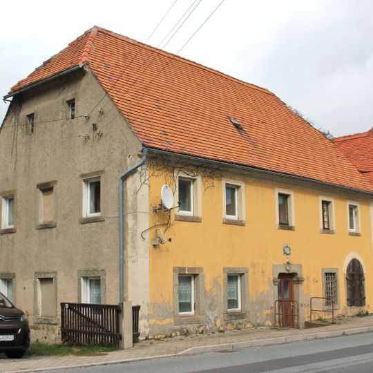 Wohnhaus Karl-Marx-Straße 5